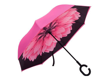 Ombrello classico dell'ombrello della maniglia a forma di C delle donne rosa per il tempo di lustro della pioggia