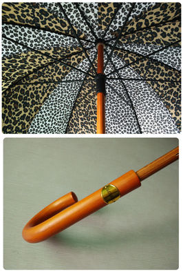 Ombrello di legno del cambiamento di colore della stampa del leopardo della maniglia di J per le donne