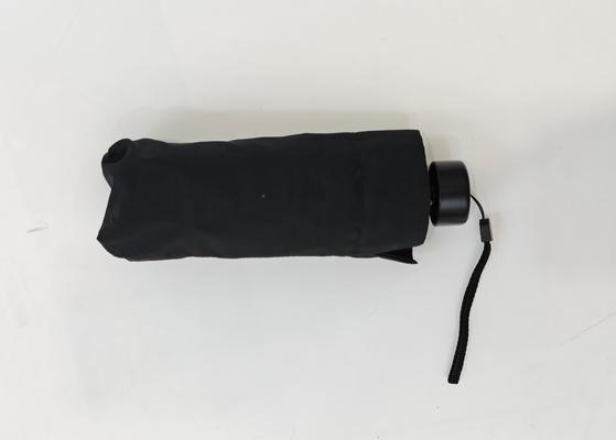 Ombrello da golf compatto a 5 pieghe da 87 cm resistente al vento resistente all'acqua 190g