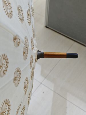 Ombrello a bastone automatico da 23 pollici con lino di cotone e stecche in fibra di vetro per un'elegante protezione dalla pioggia