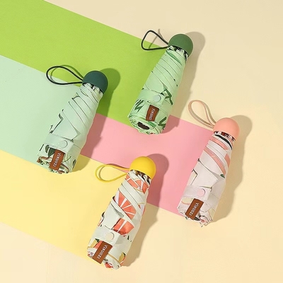 Anti tessuto di seta naturale UV Mini Capsule Umbrellas With Case di piegatura 190T