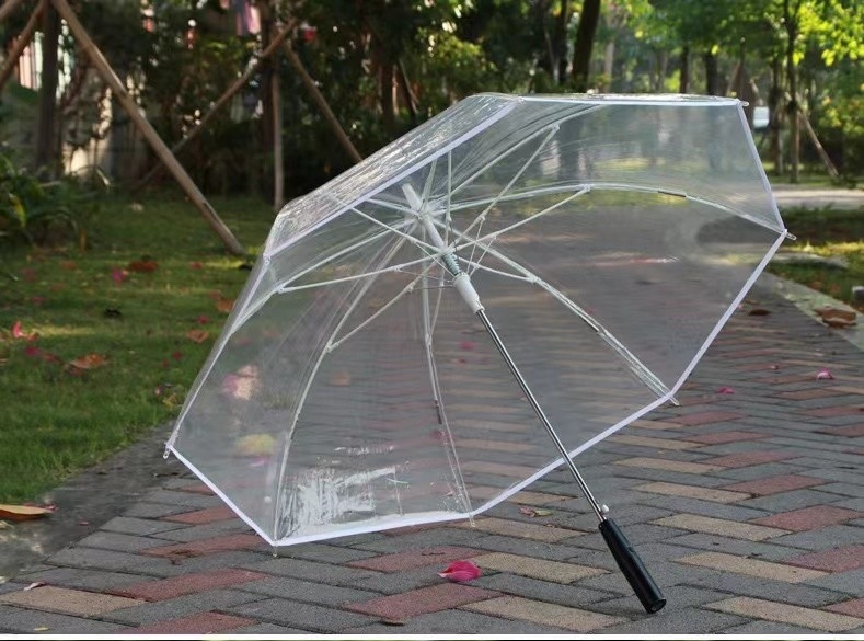 Parasole trasparente da golf con luce a LED per la pioggia con costole in fibra di vetro e albero in alluminio.
